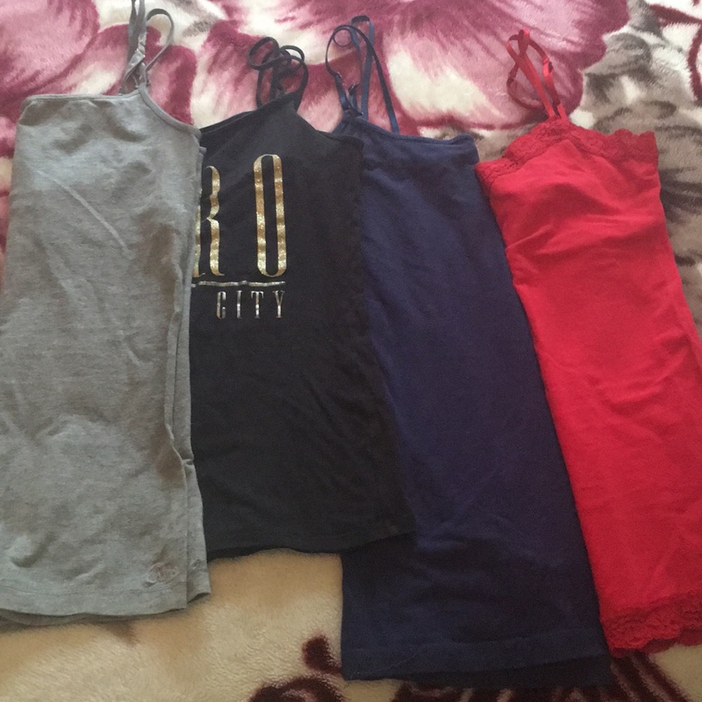 Tank top bundle 💕